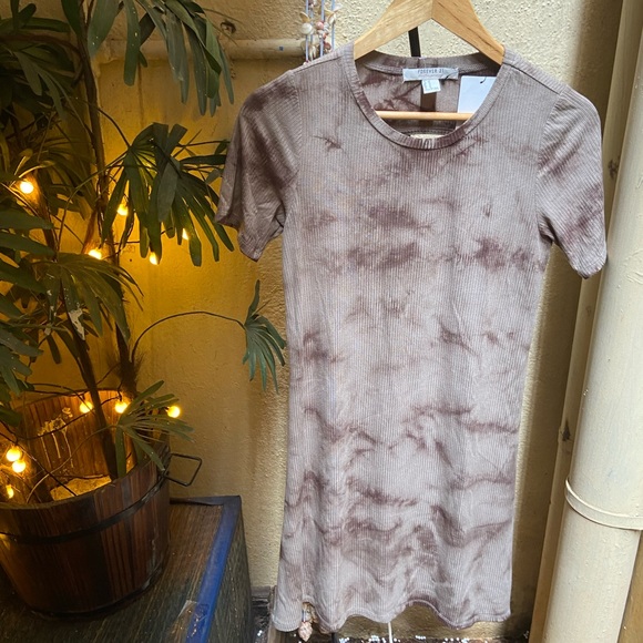 Forever21 Tie-Dye Mini Dress. Size - M - Picture 5 of 11